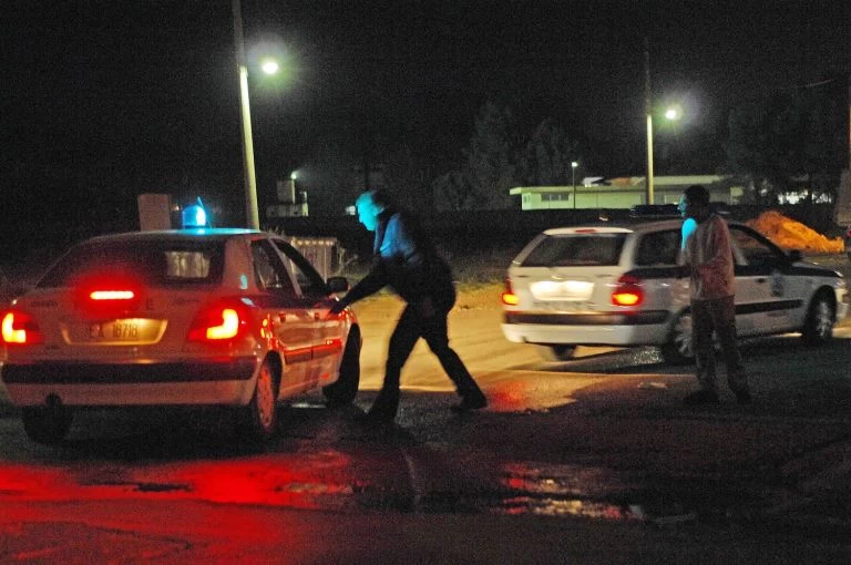 Βγήκαν τα μαχαίρια – Συμπλοκή με Αμερικανούς σε χωριό της Κρήτης